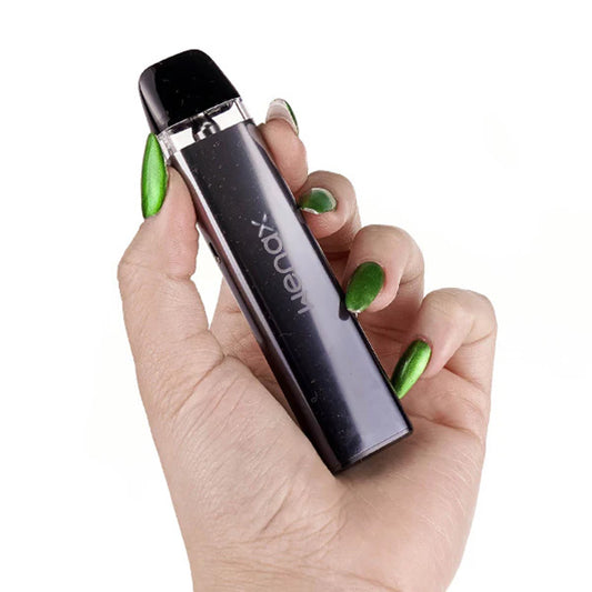 Wenax Q Mini Pod Kit by Geek Vape - Handshot