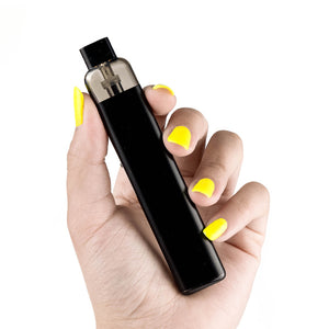 Geek Vape Wenax K2 Pod Kit hand shot